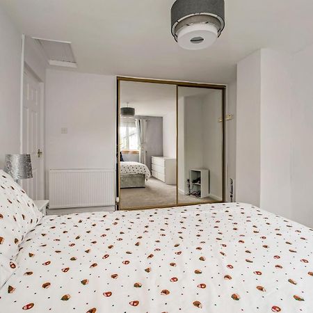 Centrally Situated 1 Bedroom House In Cumbernauld Zewnętrze zdjęcie