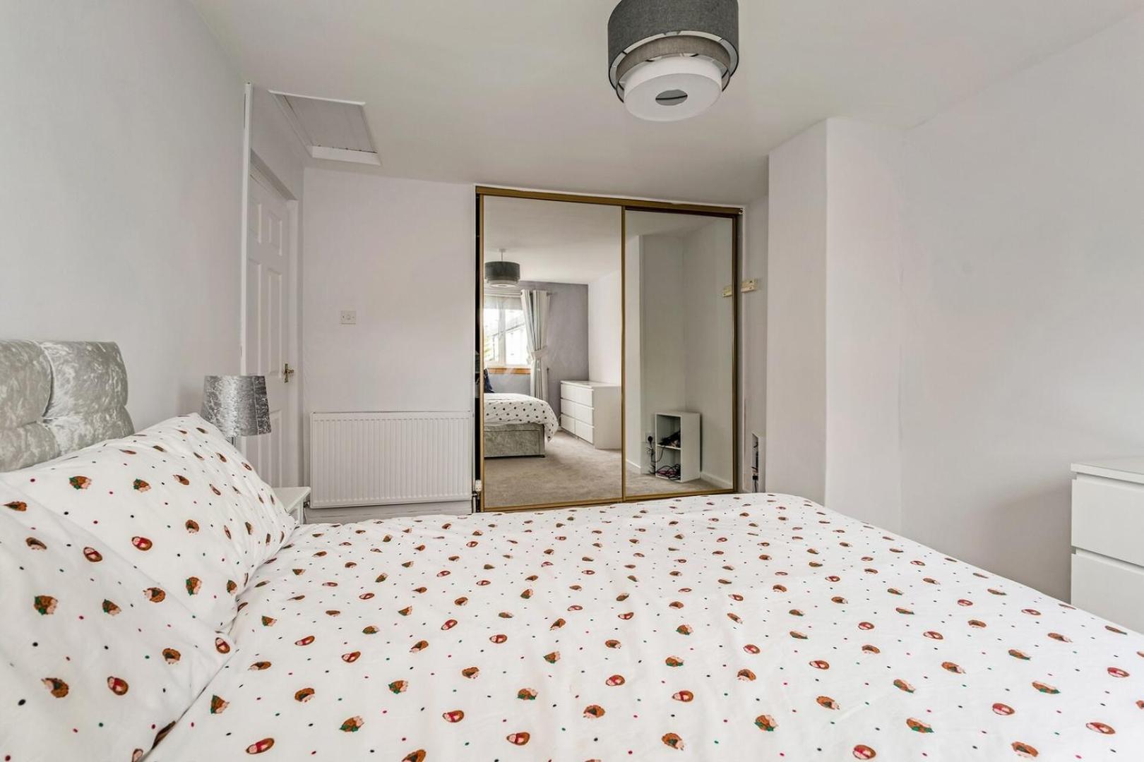 Centrally Situated 1 Bedroom House In Cumbernauld Zewnętrze zdjęcie