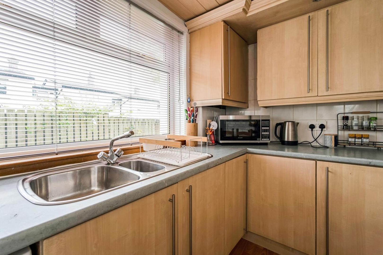 Centrally Situated 1 Bedroom House In Cumbernauld Zewnętrze zdjęcie